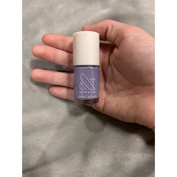 NWT Olive & June Nail Polish - Color: Bold & Unshaken - Picture 2 of 4